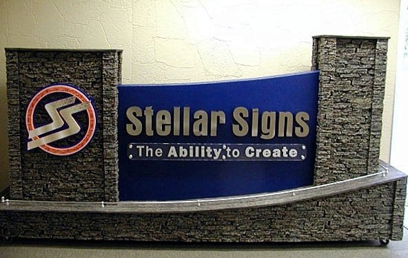 Stellar Signs - Monument Sign